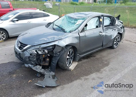 2018 Nissan Altima 2.5 Sr из США, поврежденный, VIN 1N4AL3AP3JC105730